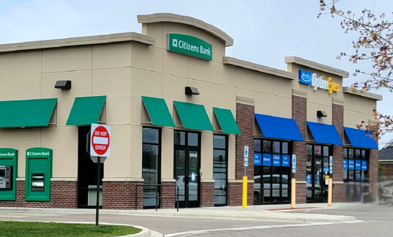 Citizens in West Bloomfield Township