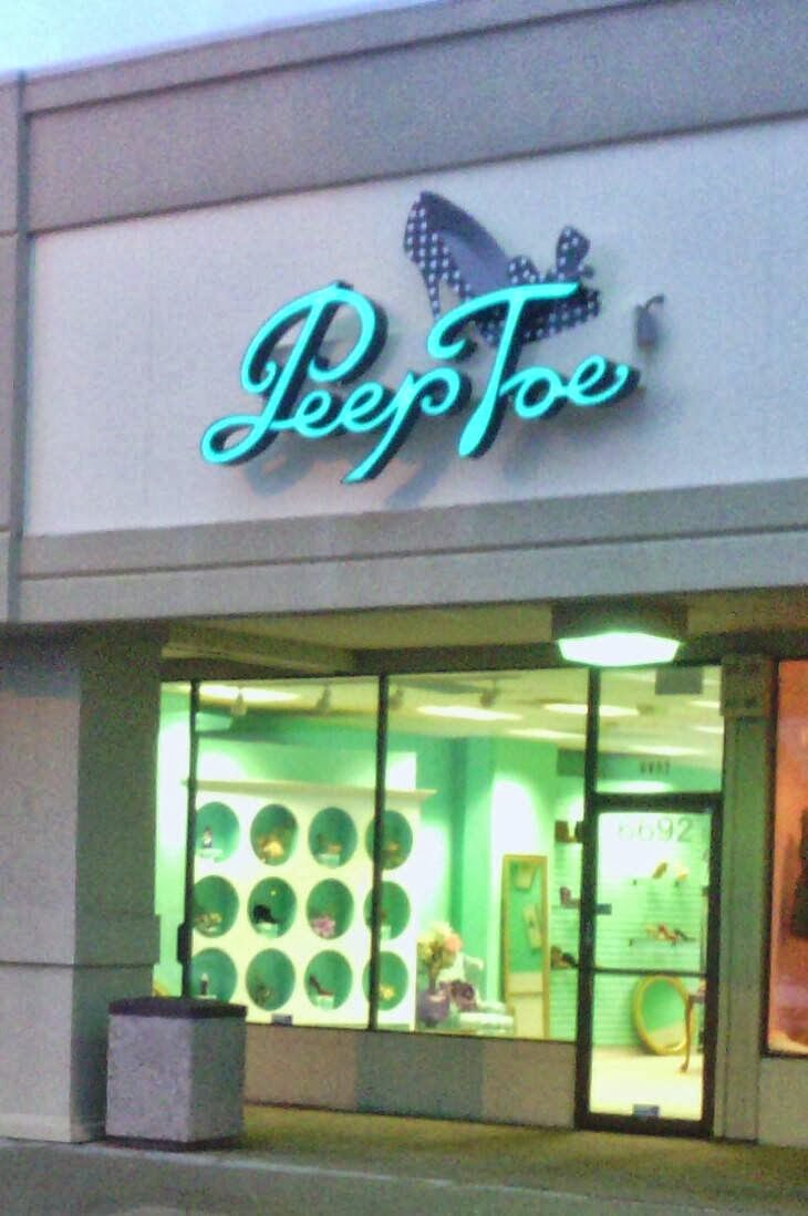 Peep Toe — photo