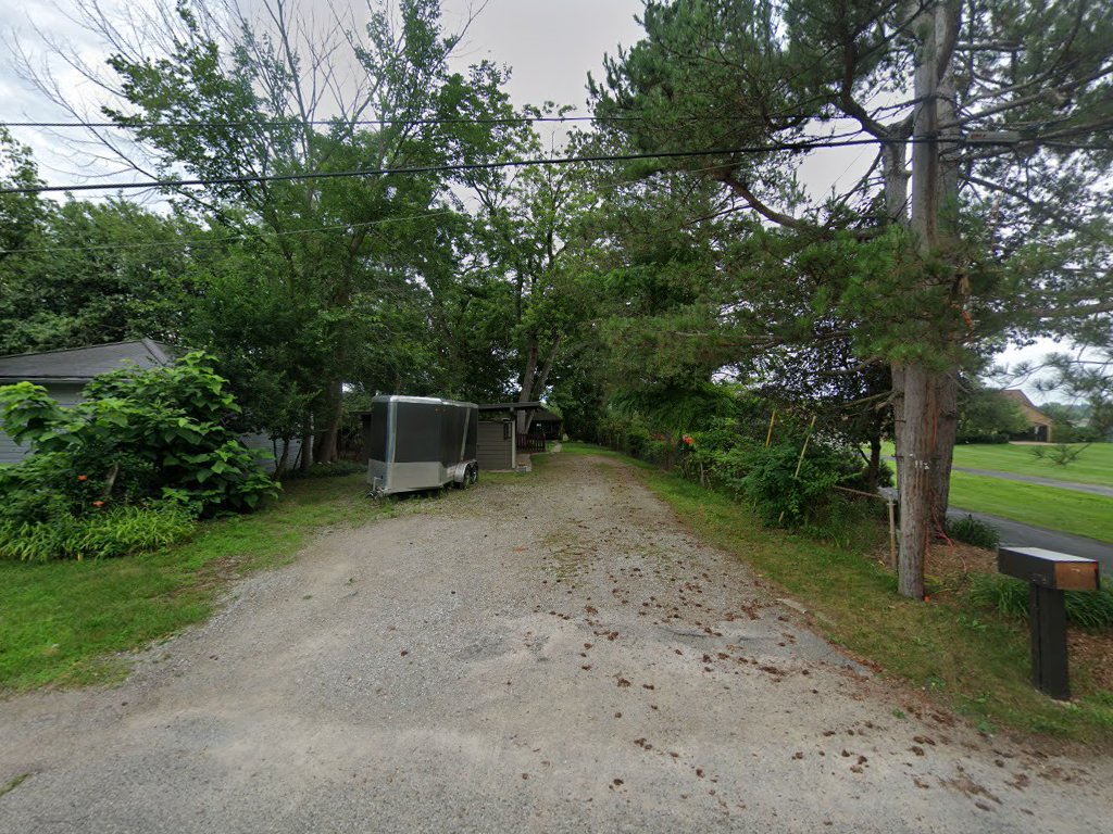 Reid Ashton in West Bloomfield Township