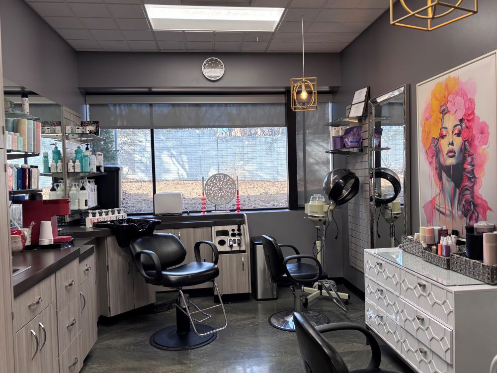 Sola Salons in West Bloomfield Township