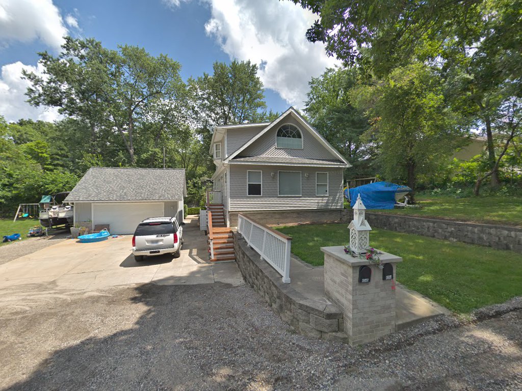 Timberland Crew Landscaping in West Bloomfield Township